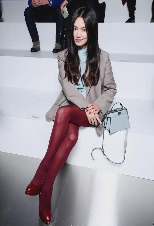 红丝袜女明星网,时尚与魅力的完美融合