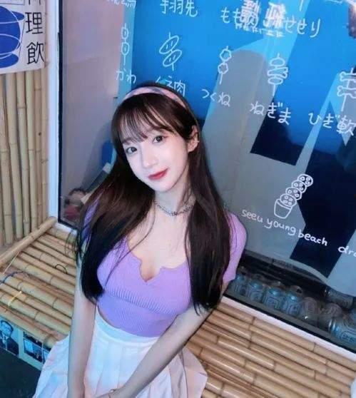网红女主吃瓜爆料,独家爆料引网友热议