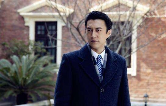 双男主读心吃瓜娱乐圈,双男主读心探秘娱乐圈风云