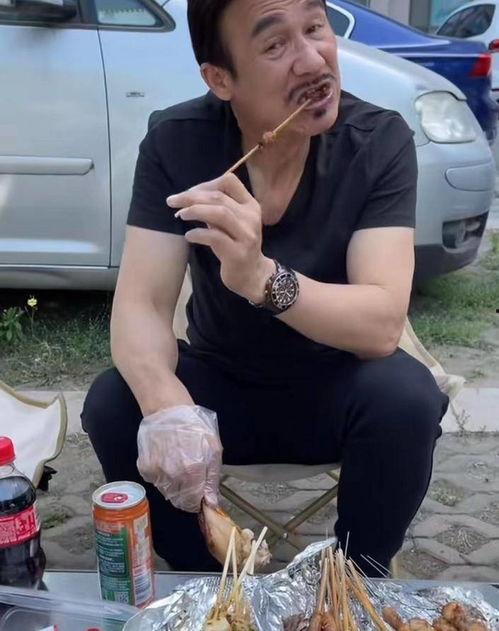 烧烤淄博明星网红,明星网红齐聚，美食狂欢盛宴