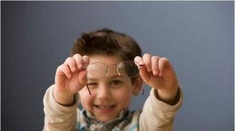 护士吃瓜两个黑框眼镜,揭秘“吃瓜”背后的故事