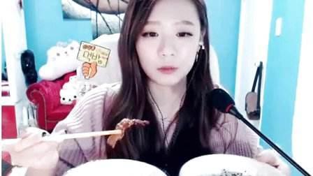 管家在狗血文里直播吃瓜黑雪松,管家吃瓜揭露黑雪松狗血真相